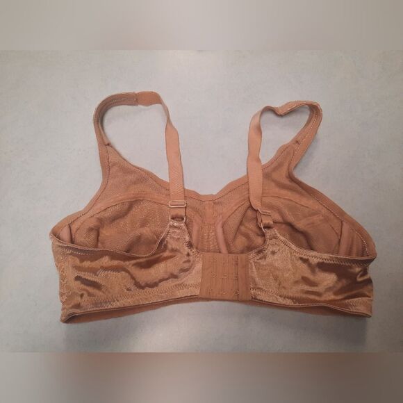 Breezies Mesh Lace Floral Unlined Wireless Bra Nude 38C - Picture 2 of 3